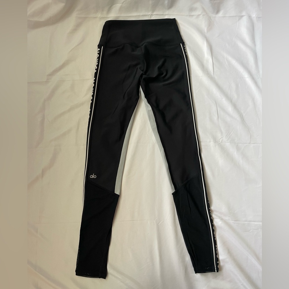 ALO Yoga High Waist Logo Black Leggings With Mesh Bottoms - Picture 6 of 10